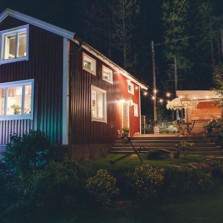 Lilla Dalbo "Adults Only, Djurfritt", Ulvoen Hoega Kusten Ulvöhamn Exterior foto